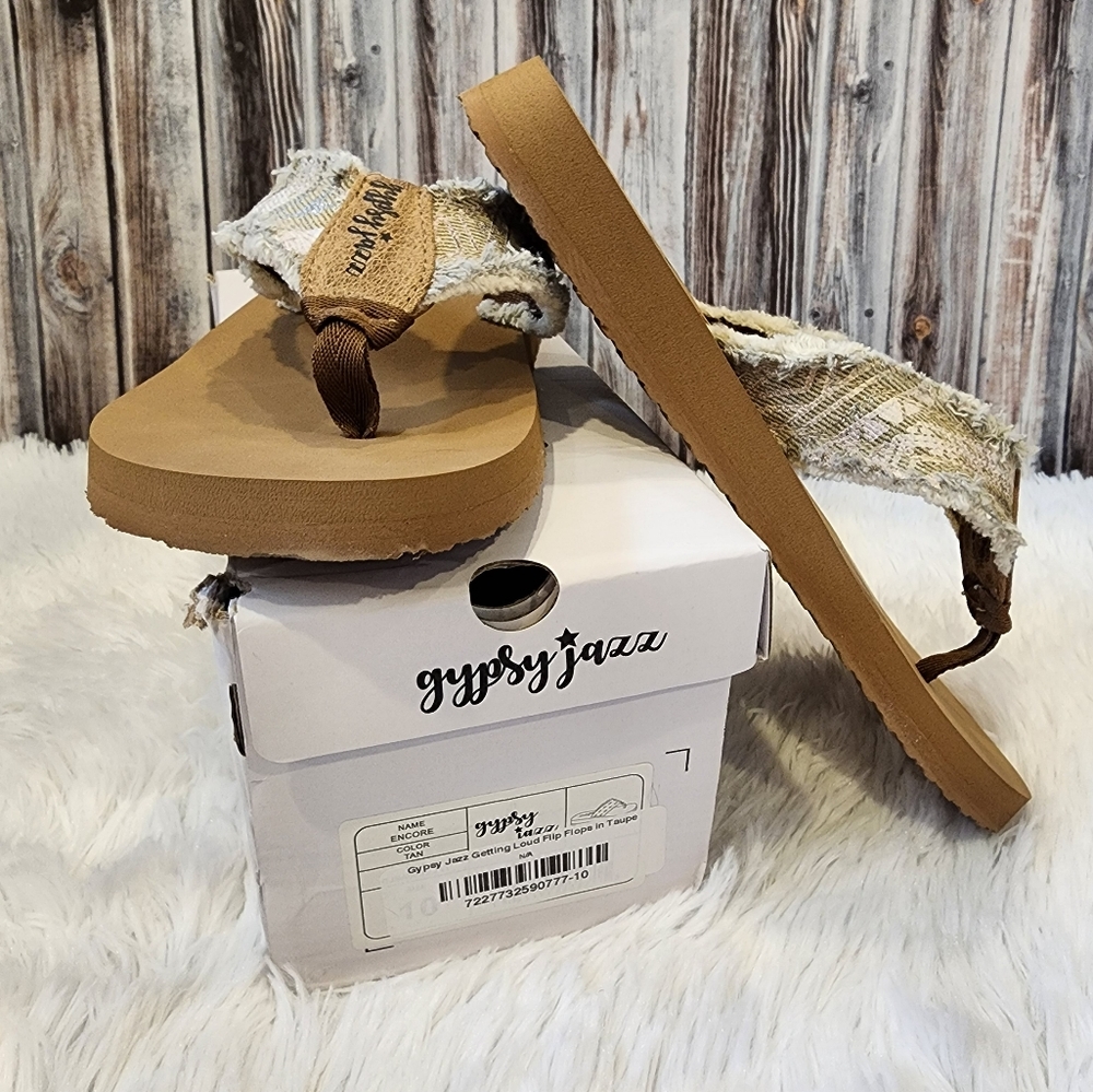 BNWT Gypsy Jazz flip flop